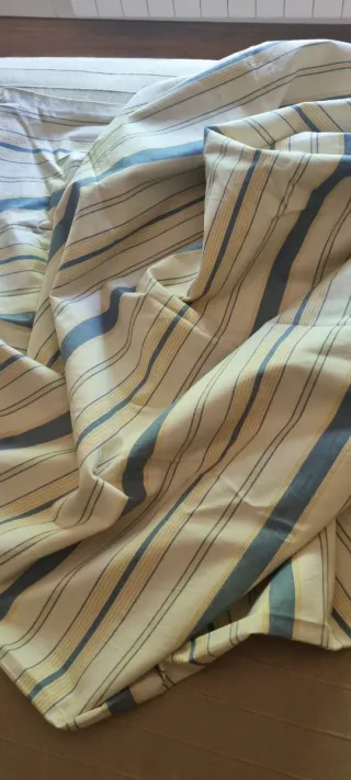 Loneta o cortina a rayas