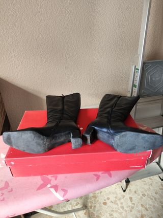 Botas altas de cuero negras mujer