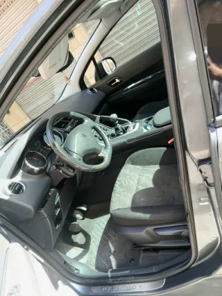 Peugeot 3008 2010