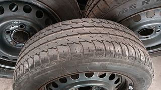 Llantas de hierro con tapacubos Mercedes
