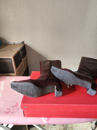 Botas altas mujer marrones