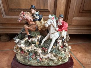 Colección de figuras de caza