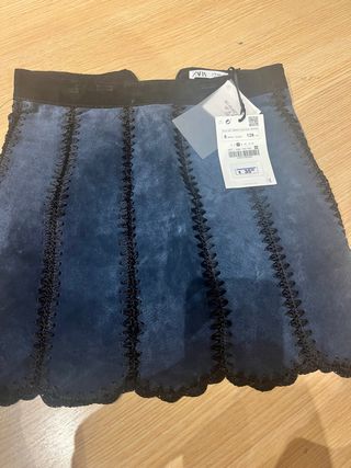 Falda Zara azul a estrenar 8 años