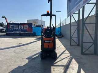 MINIEXCAVADORA DOOSAN DX 10 Z