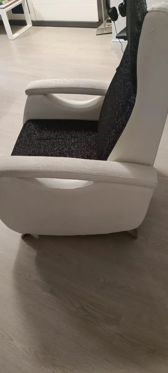 Sillón relax blanco y negro. Reclinable ancho 70