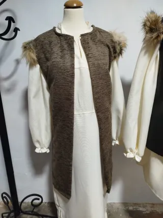 Chaleco Medieval Marrón con Pelo