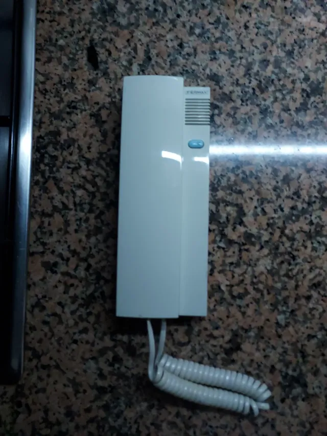 Interfono Fermax Blanco y Azul