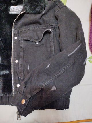 Chaqueta vaquera negra forrada Talla S