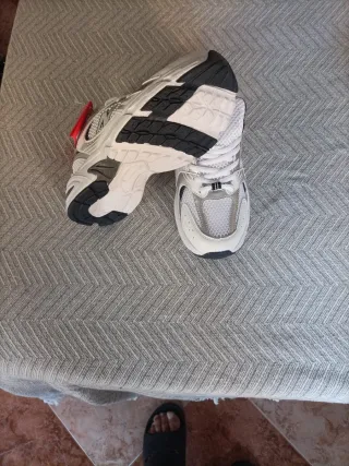 New Balance 530