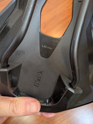 NUEVO Sillín FIZIK ARGO VENTO R5 negro 140MM