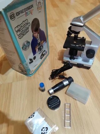 Microscopio Bresser Junior 40X-1024X