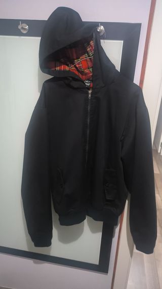 Cazadora con capucha forro cuadros