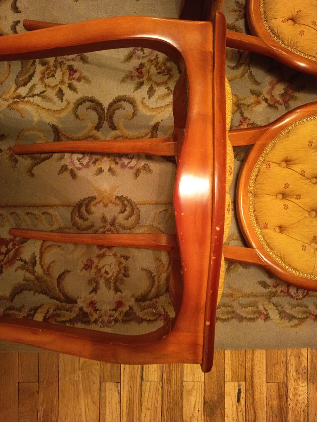 Juego de 2 sillas de madera antiguas