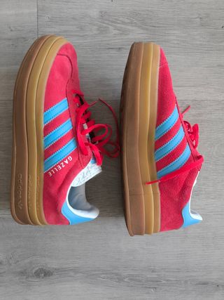 Adidas Gazelle Bold Indoor Rojas y Azules