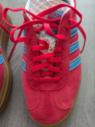 Adidas Gazelle Bold Indoor Rojas y Azules