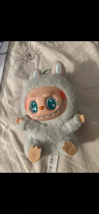 Labubu the Monsters Ququ Have a Seat Peluche