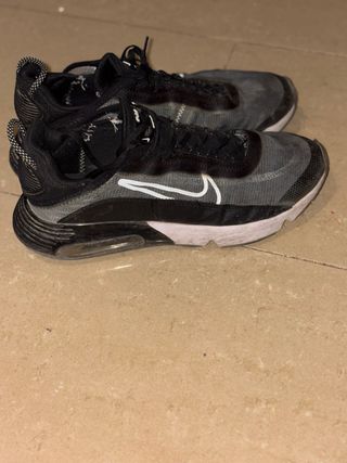Zapatillas Nike Air Max 2090 Negras/Gris