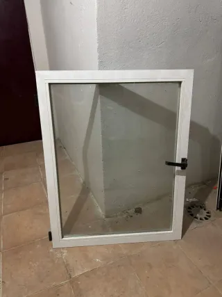 Ventana aluminio blanco terraza balcón galeria 