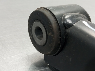 BRAZO SUSPENSION INFERIOR DELANTERO DERECHO KIA C