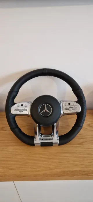 Volante Mercedes-Benz AMG