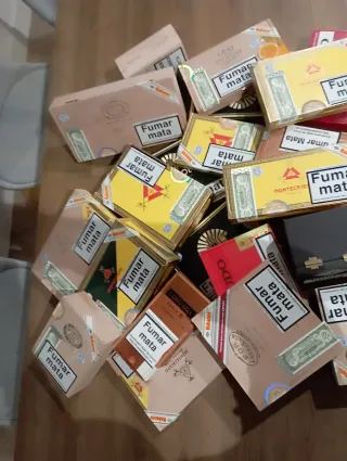 Scatole di sigari vuote Habanos