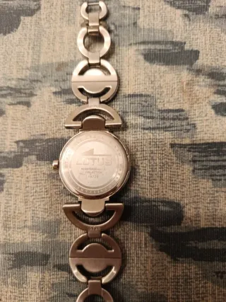 Reloj Lotus Mujer Plata y Blanco