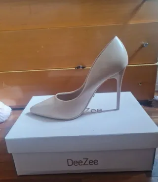 Zapatos Stilettos Beige