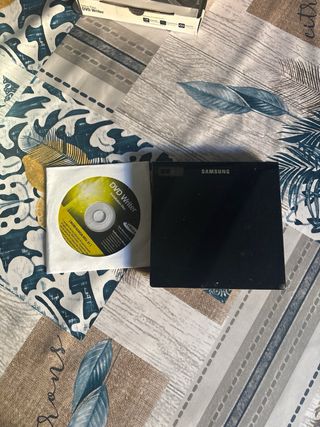 Samsung Ultra Thin DVD Writer SE-208