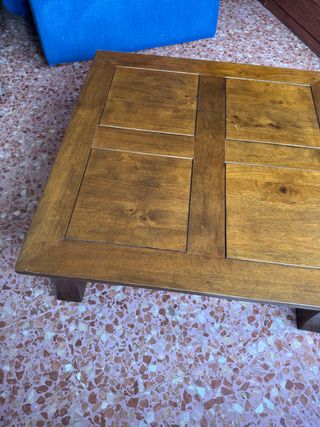 Mesa DE CENTRO baja cuadrada MAORI de Hévea