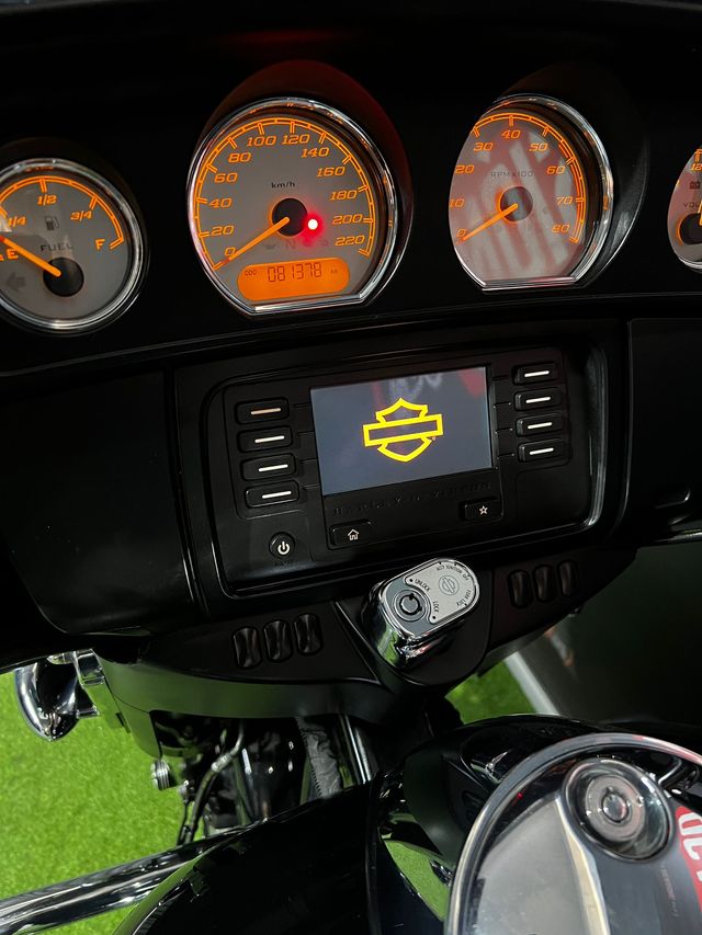 Harley Davidson Street Glide 107 (2013)