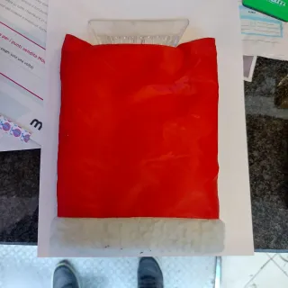 Raschietto Ghiaccio Rosso con Bordino Bianco