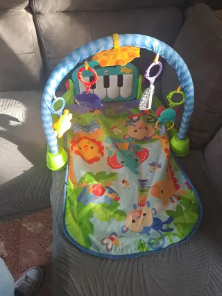 Gimnasio Bebé Fisher Price Piano Pataditas
