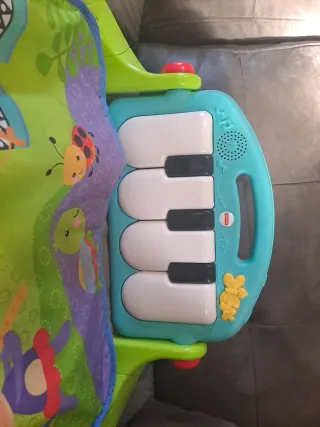 Gimnasio Bebé Fisher Price Piano Pataditas