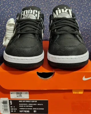 Zapatilla Nike Air Force 3 Low x Nigo Piel Charol.