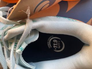 Asics Novablast 4 Naranja/Verde Azulado