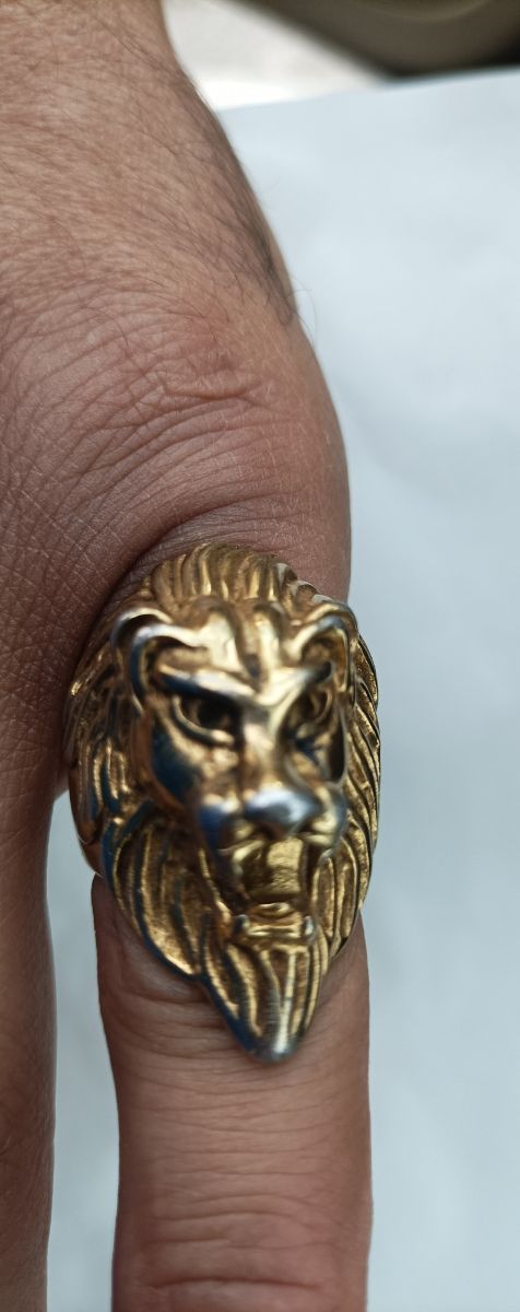 Anillo Cabeza de León Dorado y Plateado