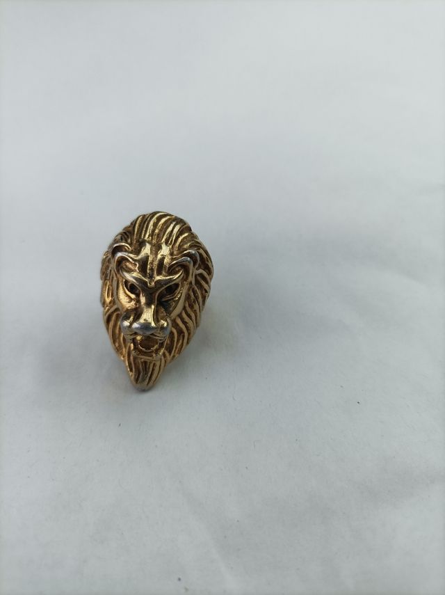 Anillo Cabeza de León Dorado y Plateado