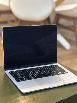 MacBook Air 13 (2024) 