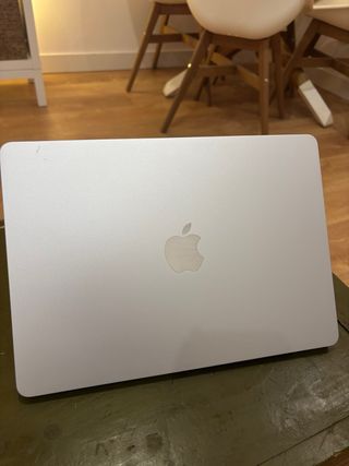 MacBook Air 13 (2024) 