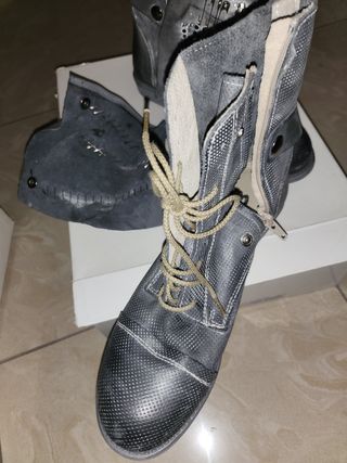 Stivaletti donna grigio con borchie
