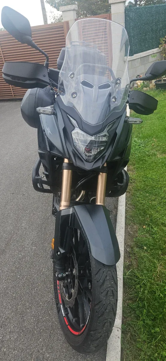 Honda CB500X 2022 Negra con Maletas