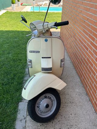 Vespa PX 200 Iris