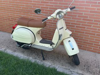 Vespa PX 200 Iris