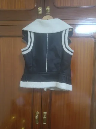 Chaleco Cuero y Borrego Talla 40-42