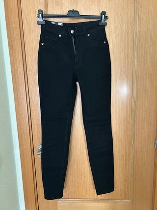 Pantalón vaquero Skinny negro H&M 32 nuevo