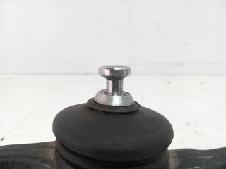 BRAZO SUSPENSION INFERIOR DELANTERO IZQUIERDO MER
