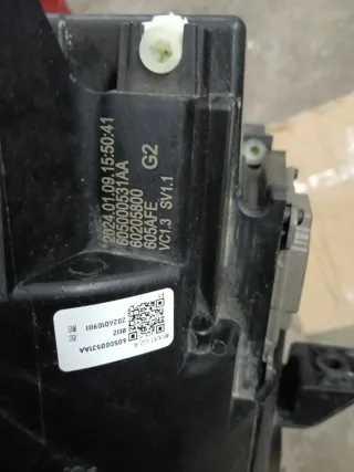 Faro delantero derecho marca omoda 5