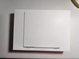 MacBook Air M3 8GB 512GB Plata