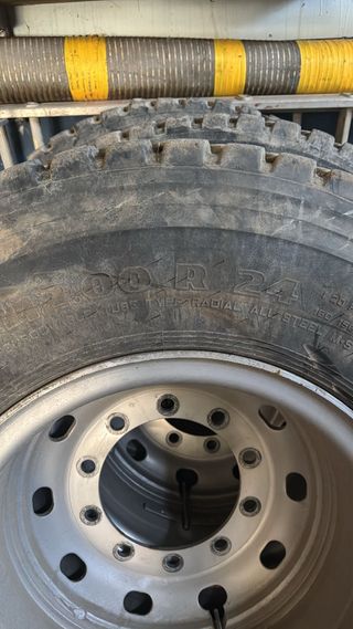 Neumáticos de camión con llanta
Pirelli TG85