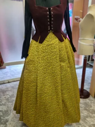 Traje Baturra Verde Oliva y granate 